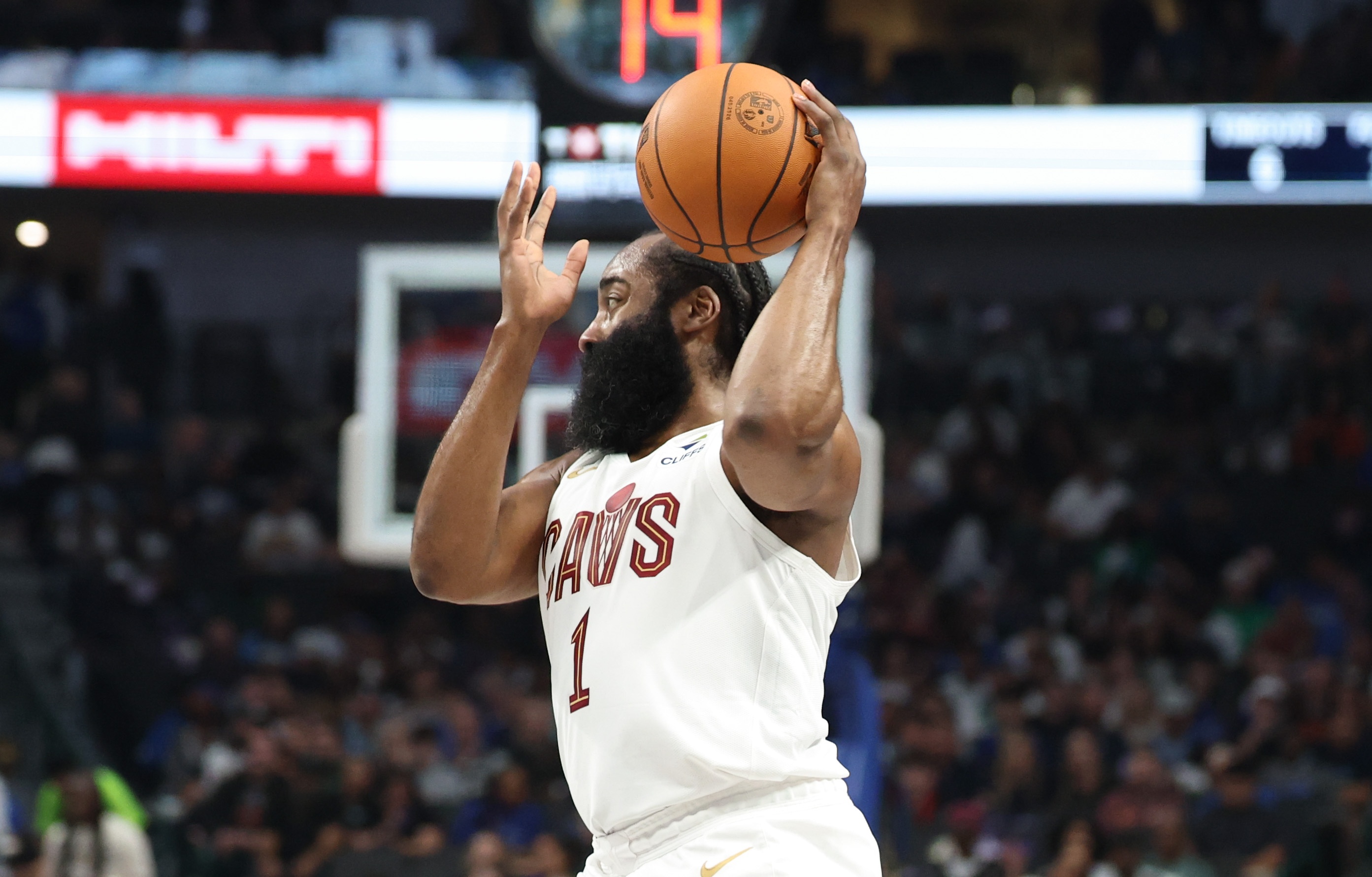 开云体育app官网下载-拖布谈哈登:他能看到场上的一切 基本就是把分直接送到你手里